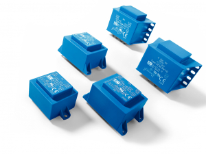 PCB-mounted power transformers with minimal footprint